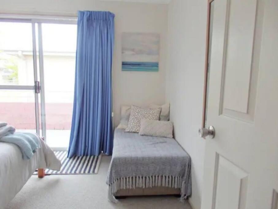 Photo of Bedroom in Surfside