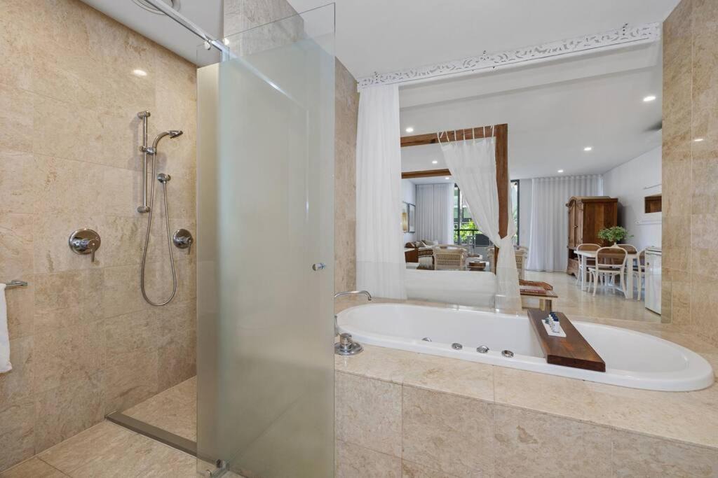 Photo of Bathroom in Casuarina