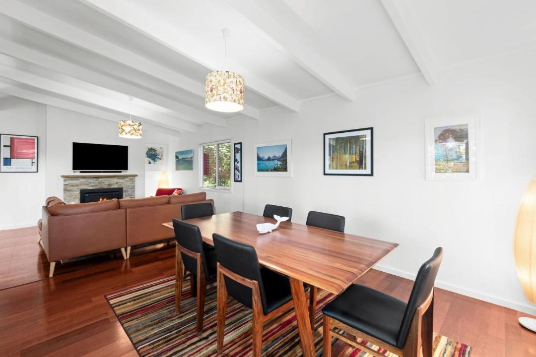 Photo of Livingroom in Mossy Point