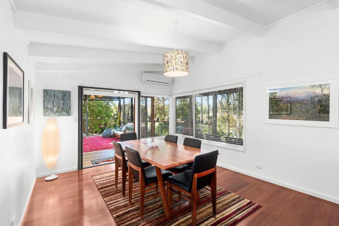 Photo of Livingroom in Mossy Point