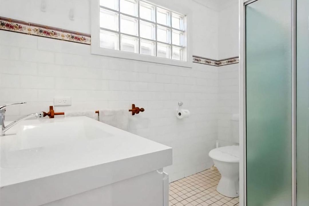 Photo of Bathroom in Denhams Beach