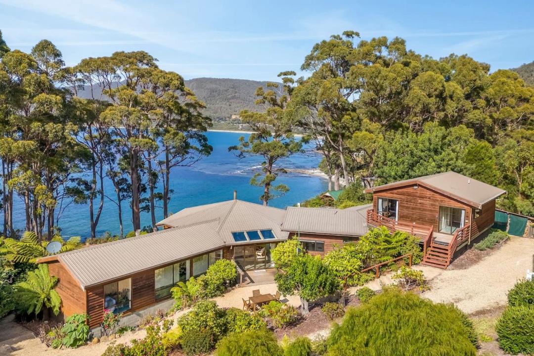 Photo of Others in Eaglehawk Neck