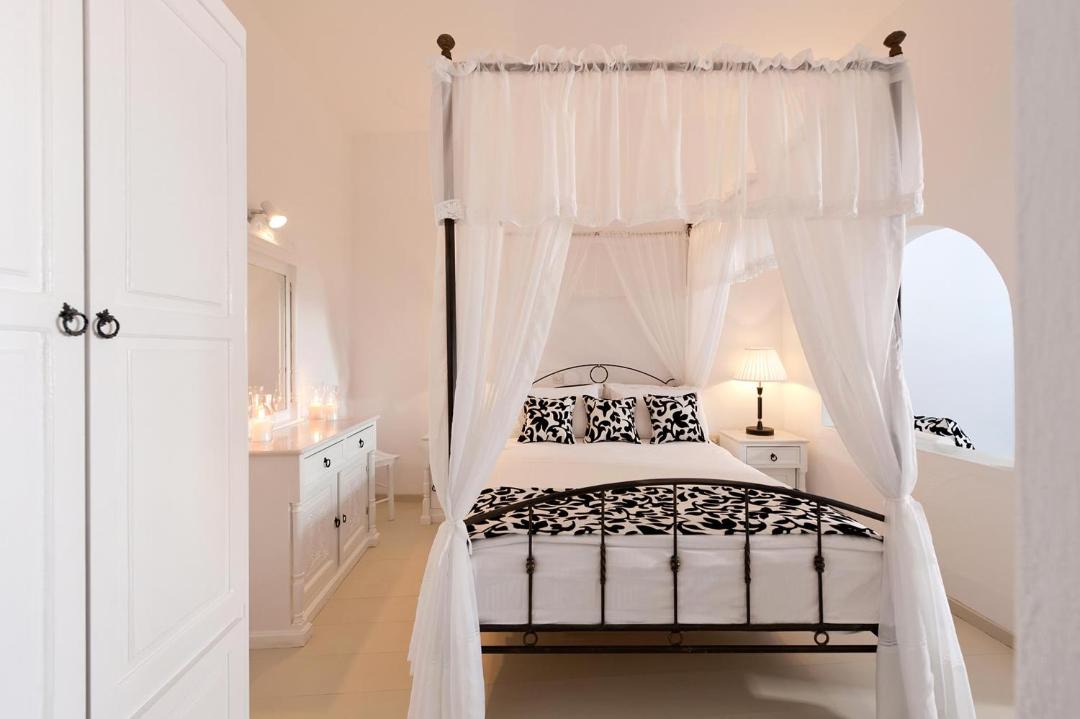Photo of Bedroom in Imerovigli