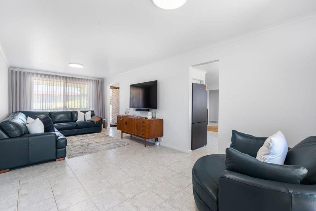 Photo of Livingroom in Hayborough