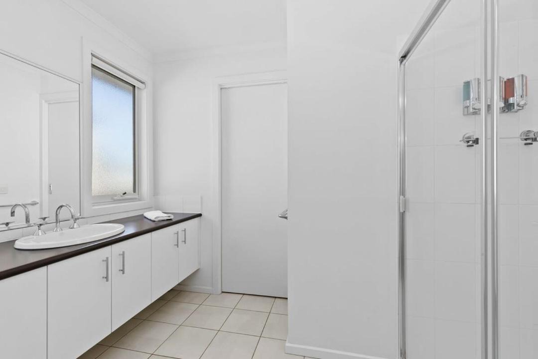 Photo of Bathroom in Indented Head