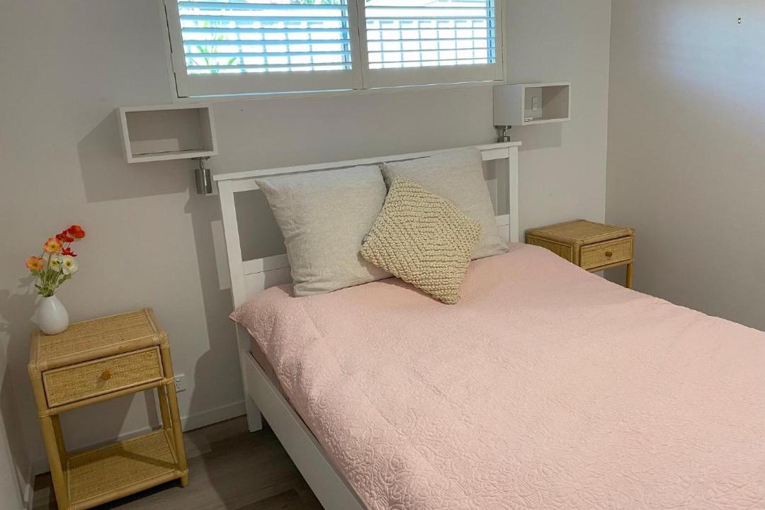 Photo of Bedroom in Valla Beach
