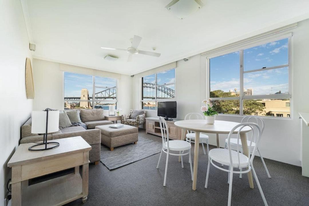 Photo of Livingroom in McMahons Point