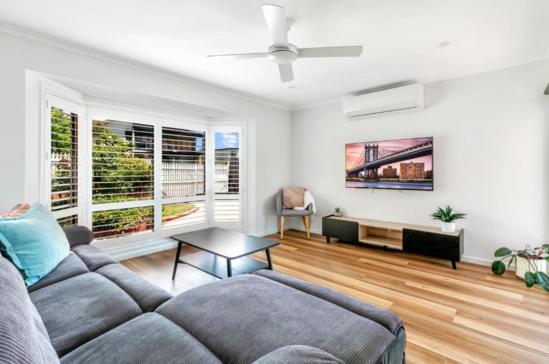 Photo of Livingroom in Clifton Springs