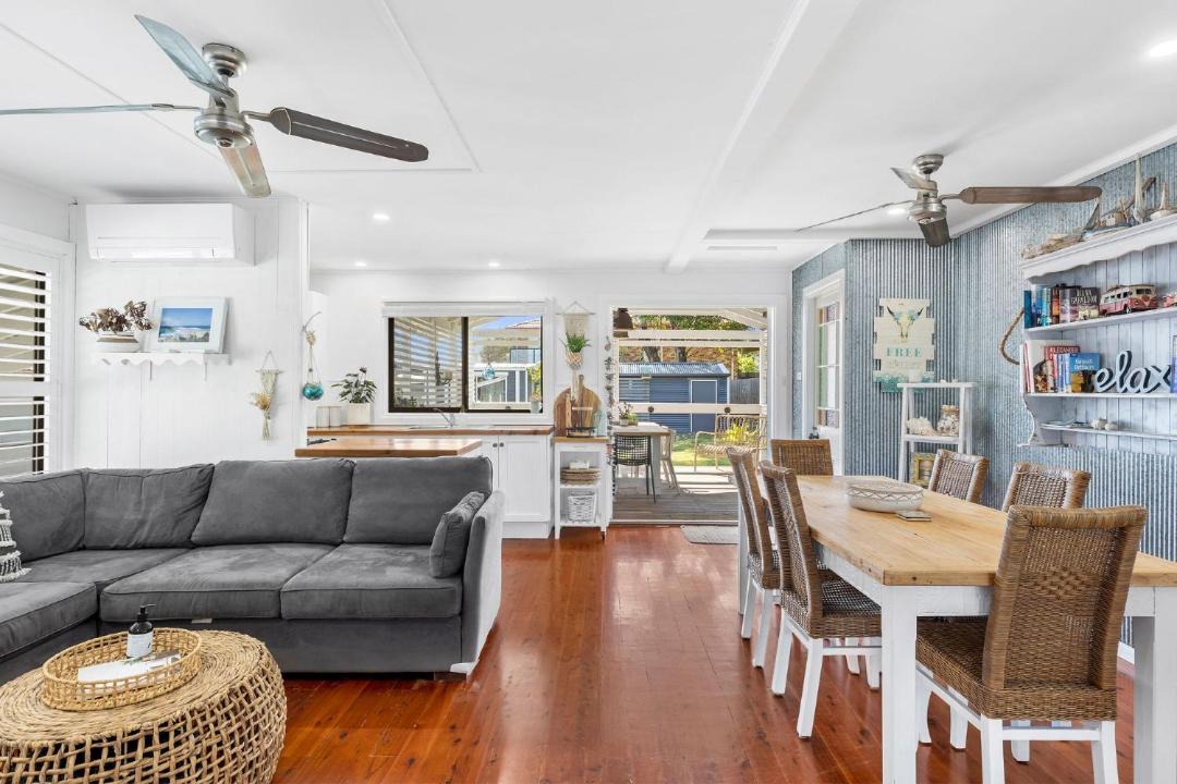 Photo of Livingroom in Manyana