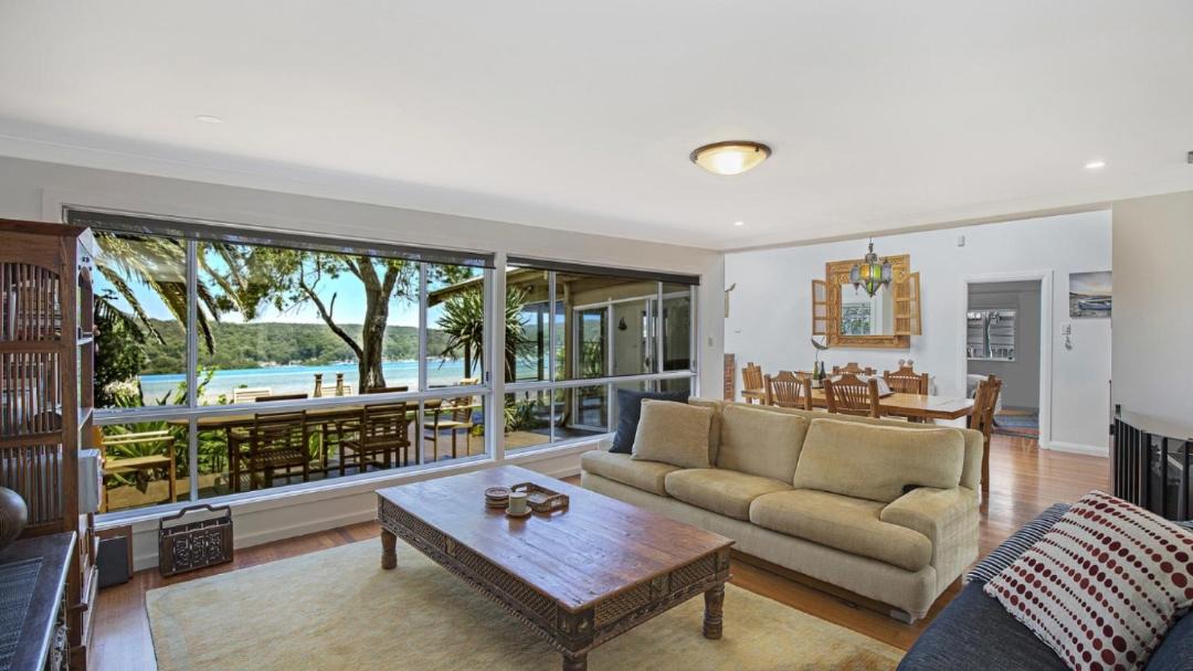 Photo of Livingroom in Booker Bay