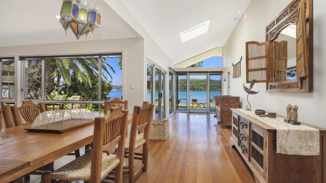 Photo of Livingroom in Booker Bay