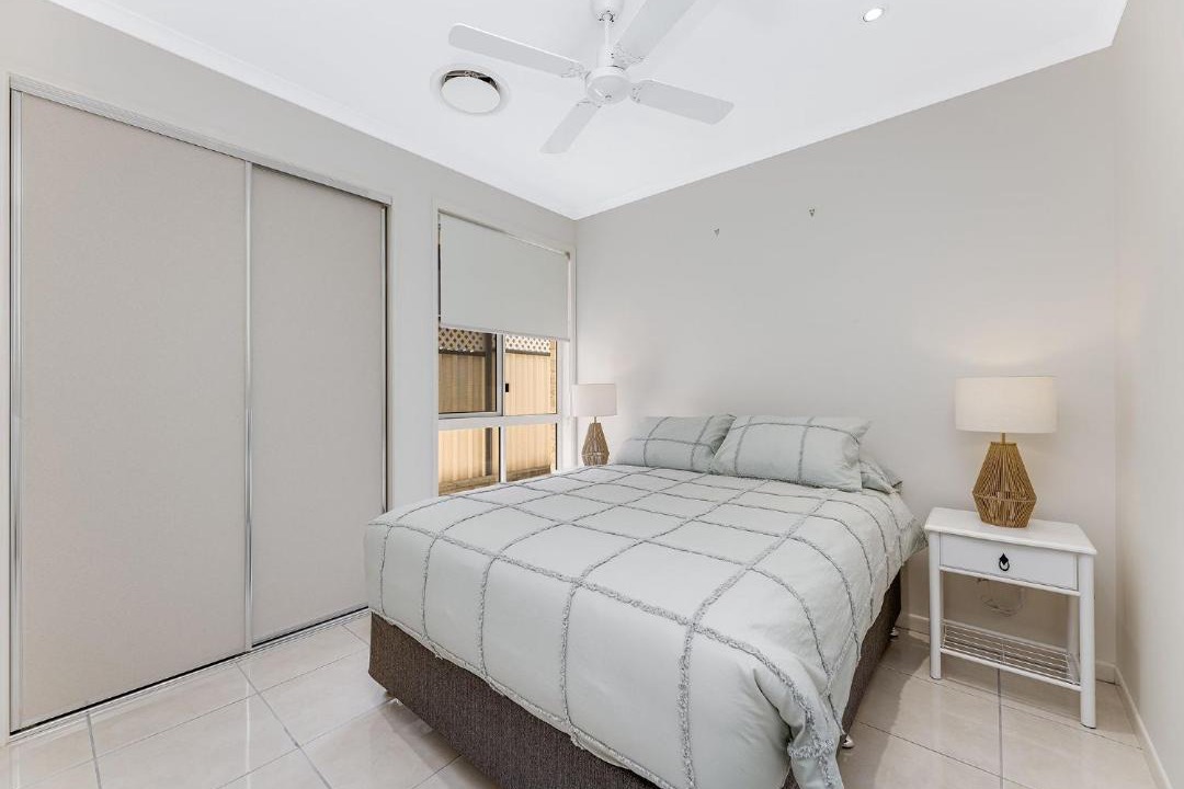 Photo of Bedroom in Golden Beach