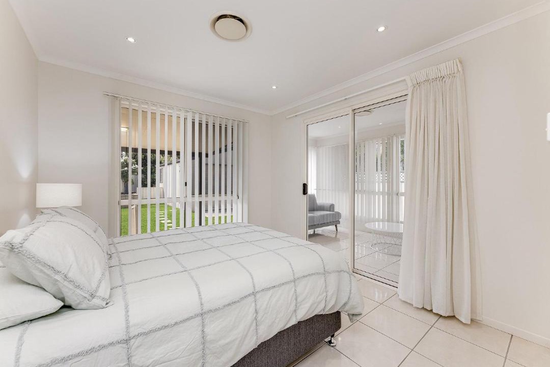 Photo of Bedroom in Golden Beach