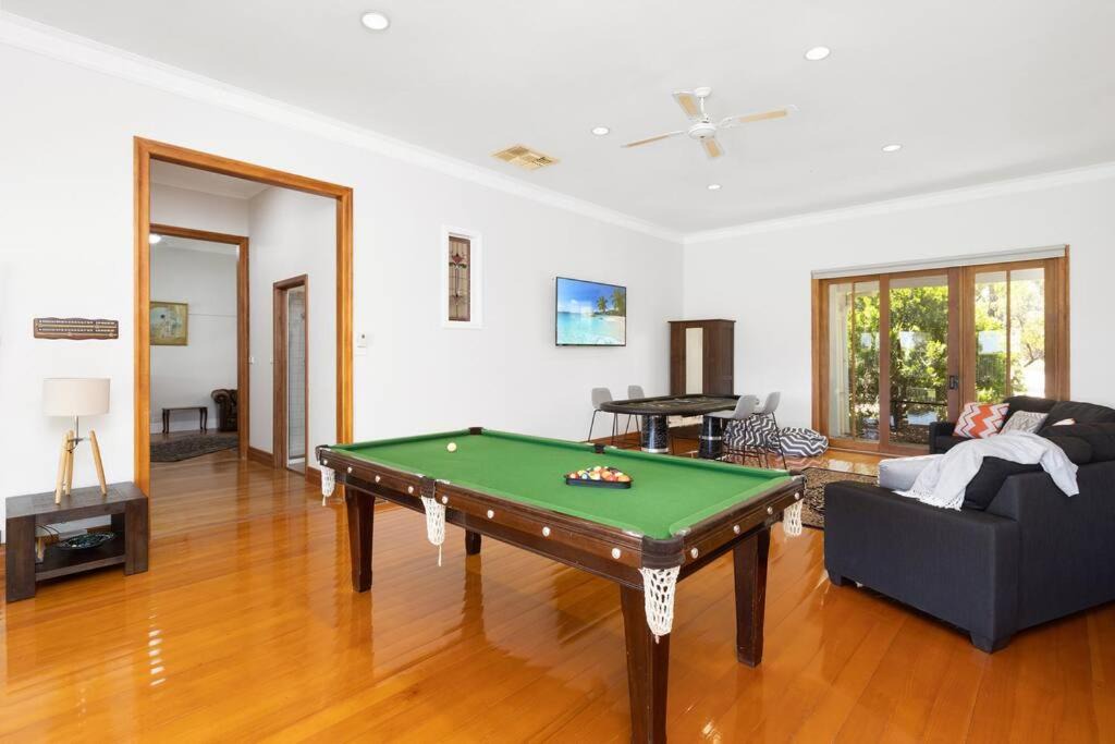 Photo of Livingroom in Nichols Point