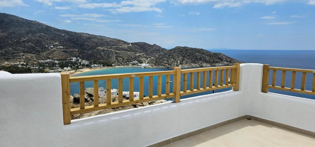 Photo of Patio Balcony in Ios