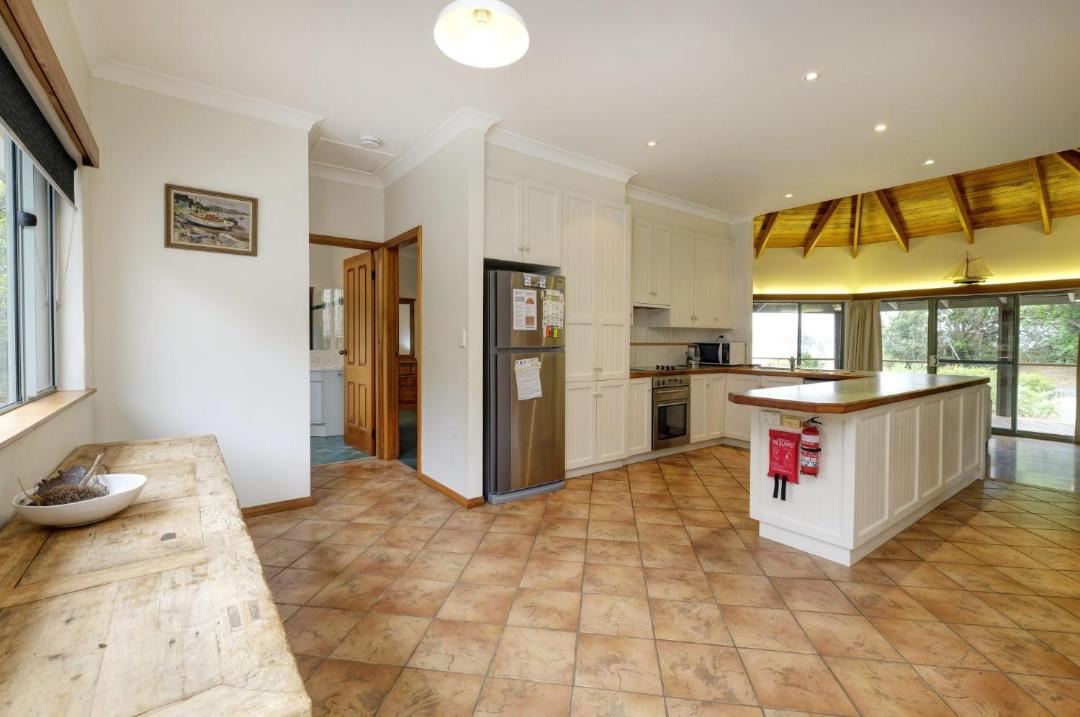 Photo of Livingroom in Seal Rocks