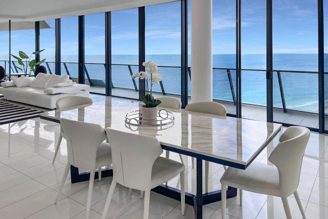 Photo of Livingroom in Broadbeach