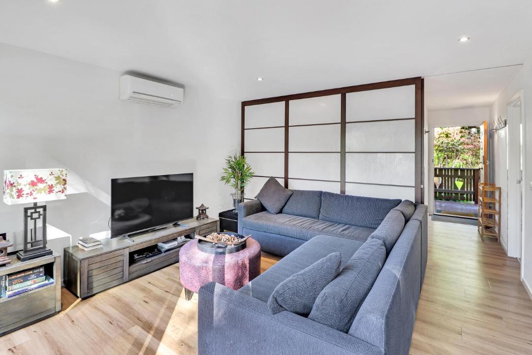 Photo of Livingroom in Sawmill Settlement