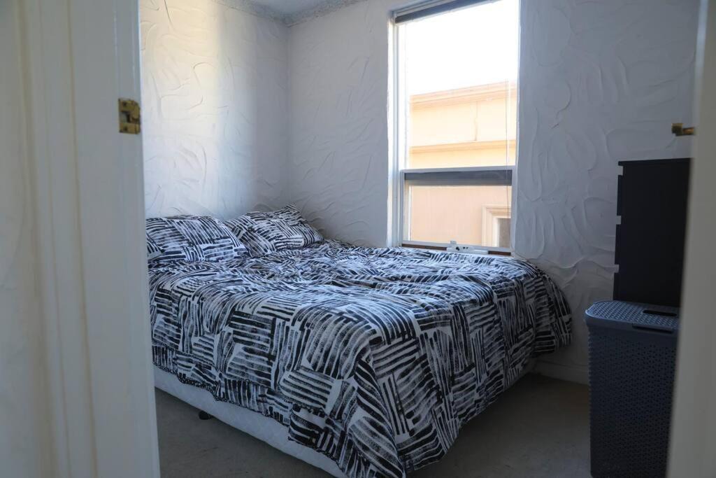 Photo of Bedroom in Glenelg
