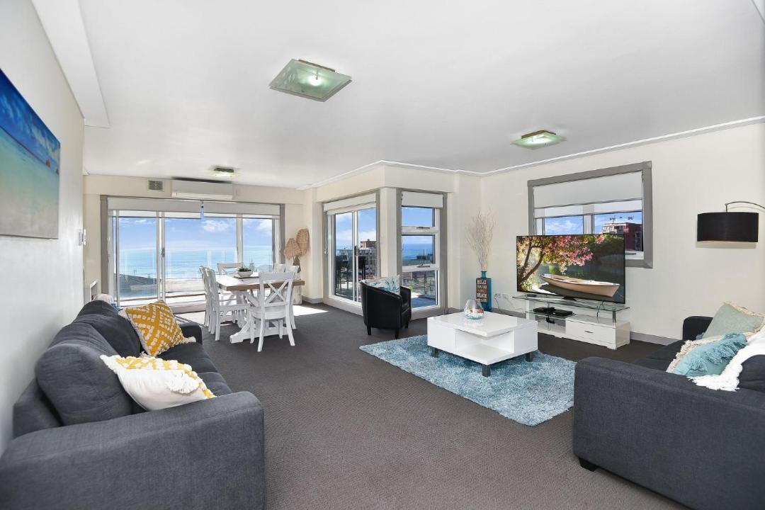 Photo of Livingroom in The Entrance