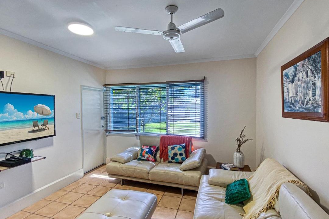 Photo of Livingroom in Picnic Bay