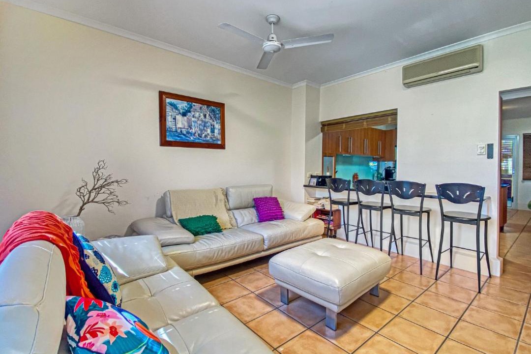Photo of Livingroom in Picnic Bay
