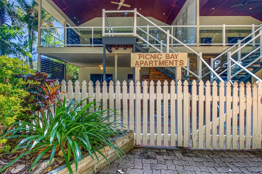 Photo of Buildings in Picnic Bay