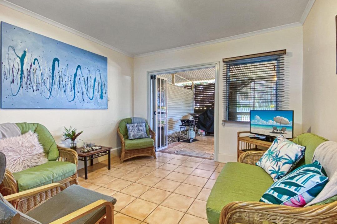 Photo of Livingroom in Picnic Bay