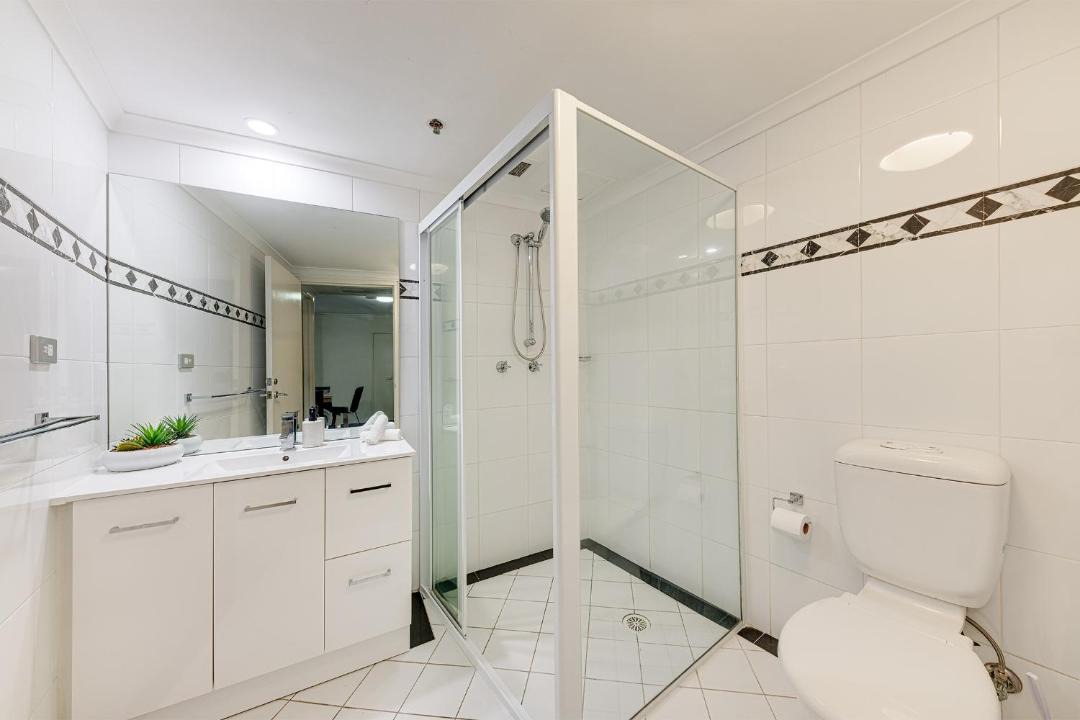 Photo of Bathroom in Haymarket