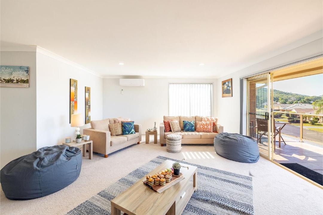Photo of Livingroom in Fingal Bay