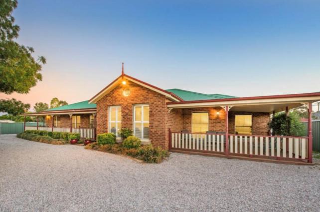 Photo of Buildings in Central Mudgee