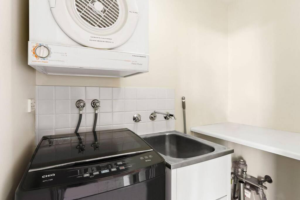 Photo of Kitchen in Wentworth Point