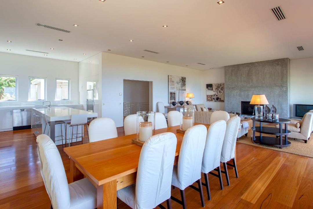 Photo of Livingroom in Eagle Bay