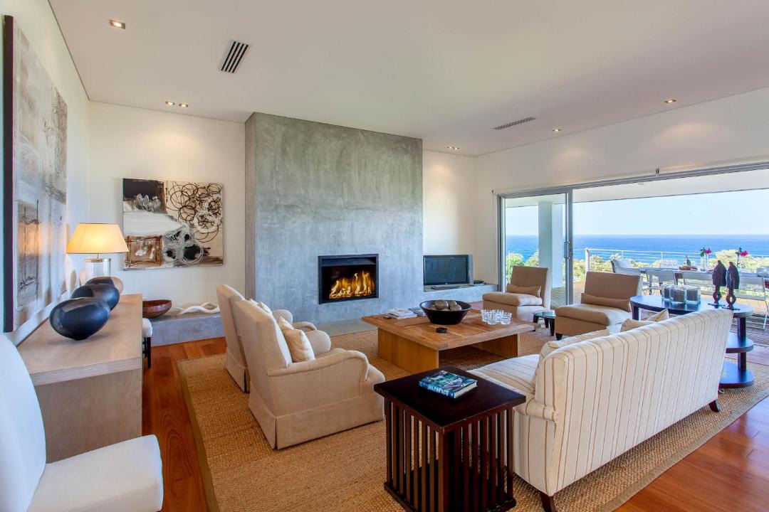 Photo of Livingroom in Eagle Bay