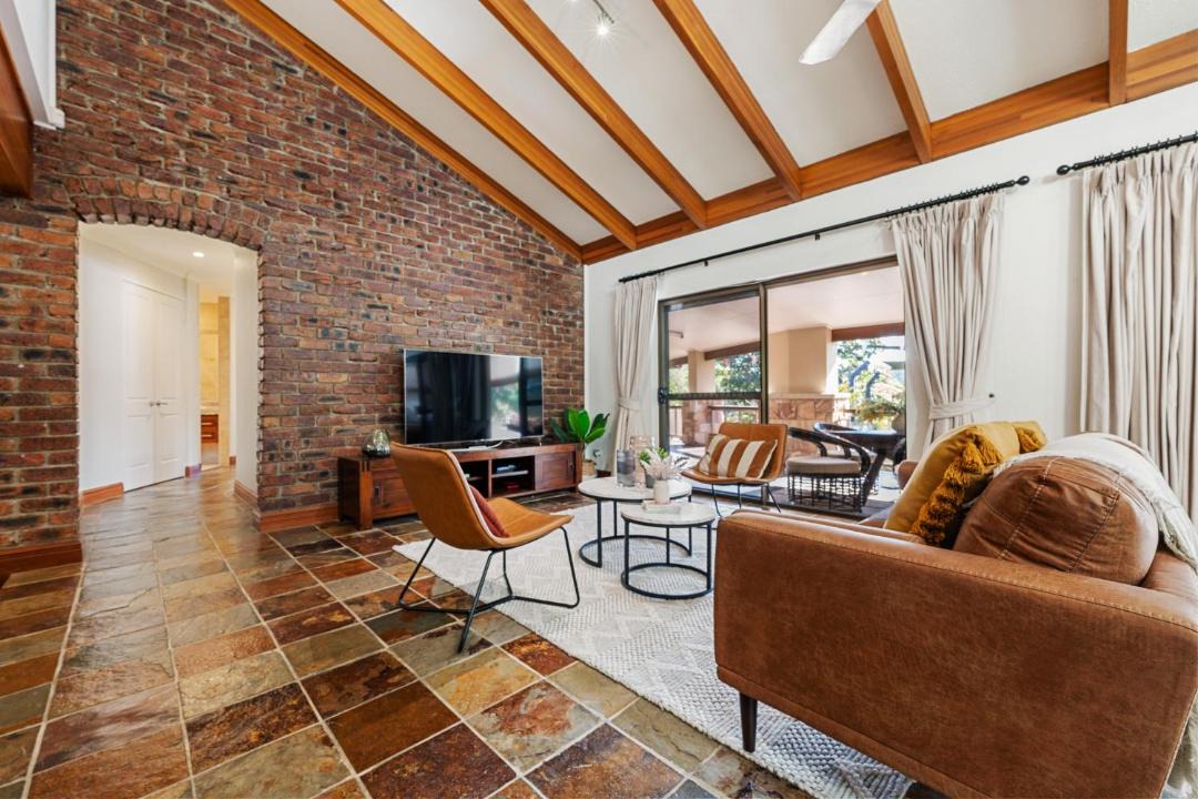 Photo of Livingroom in Molendinar