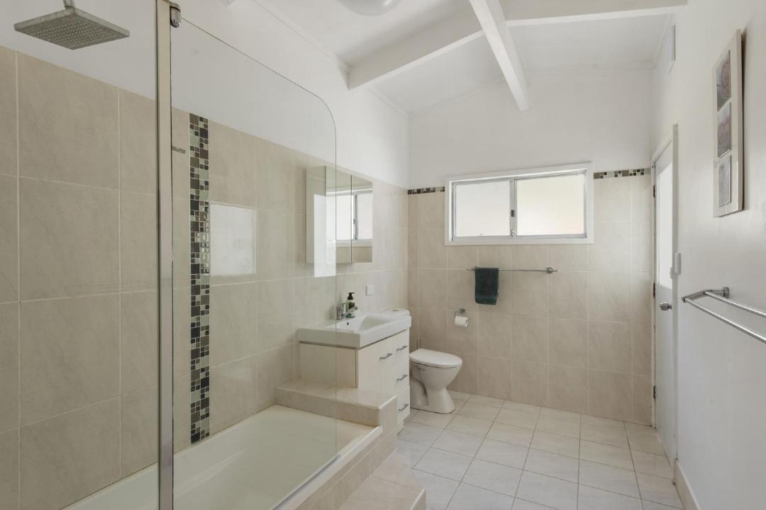 Photo of Bathroom in Narrawallee