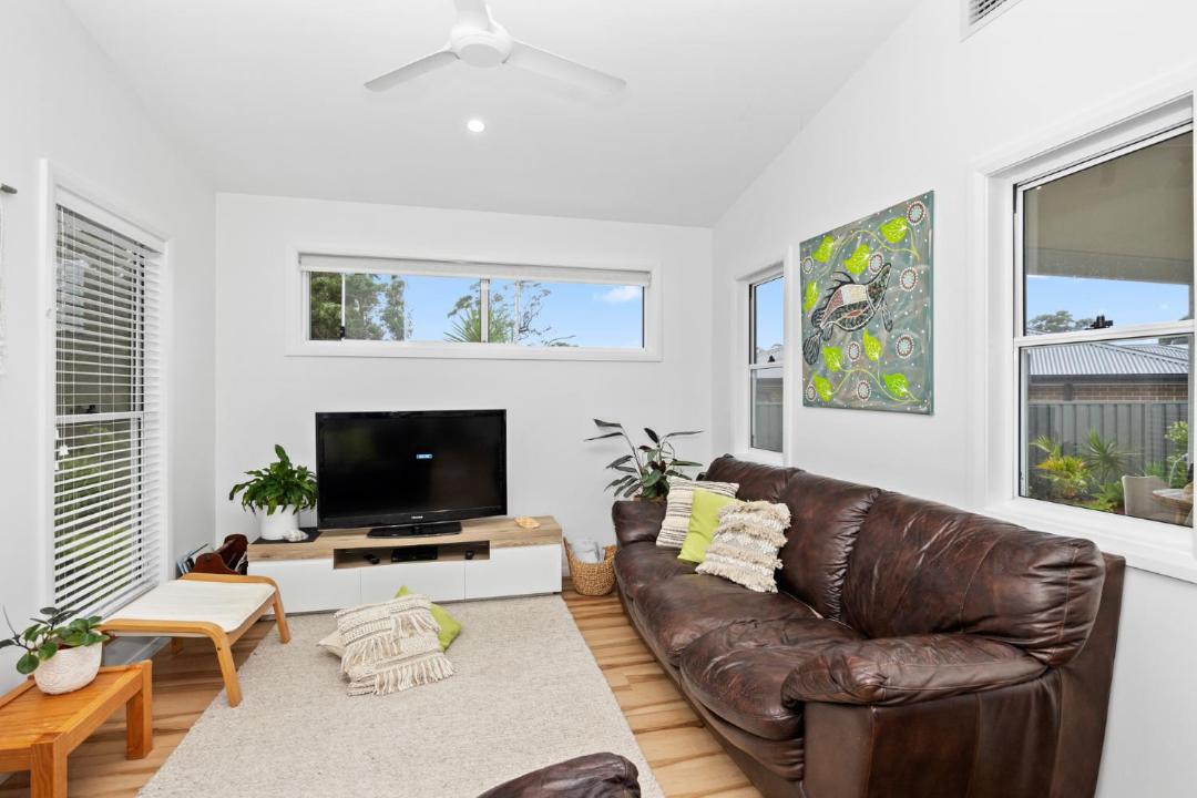 Photo of Livingroom in Dolphin Point