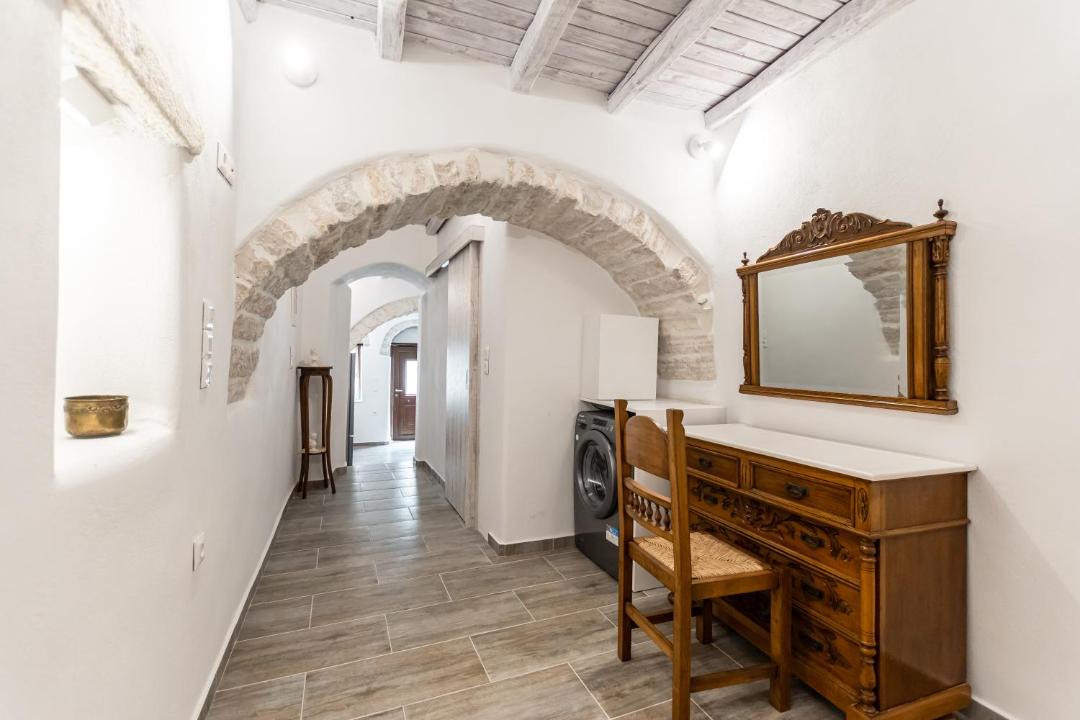 Photo of Others in Aperathos