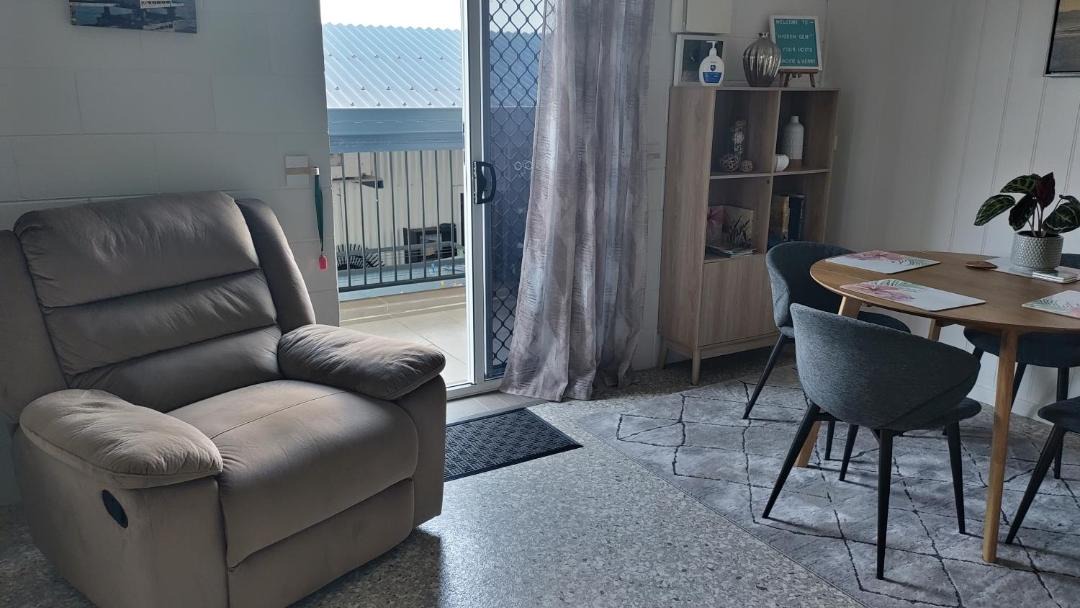 Photo of Livingroom in South Mission