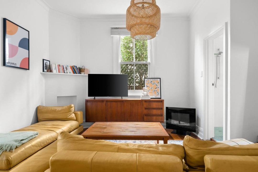 Photo of Livingroom in Petersham