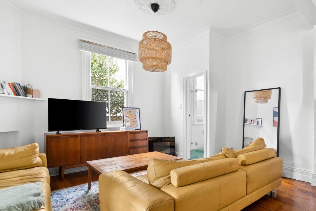 Photo of Livingroom in Petersham