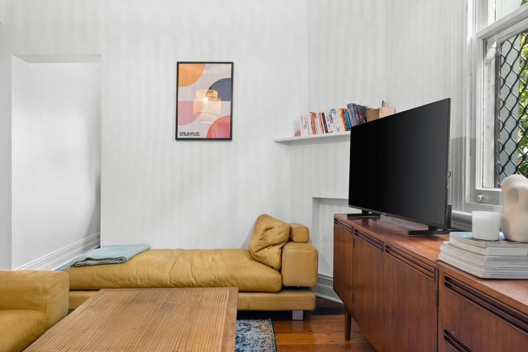 Photo of Livingroom in Petersham