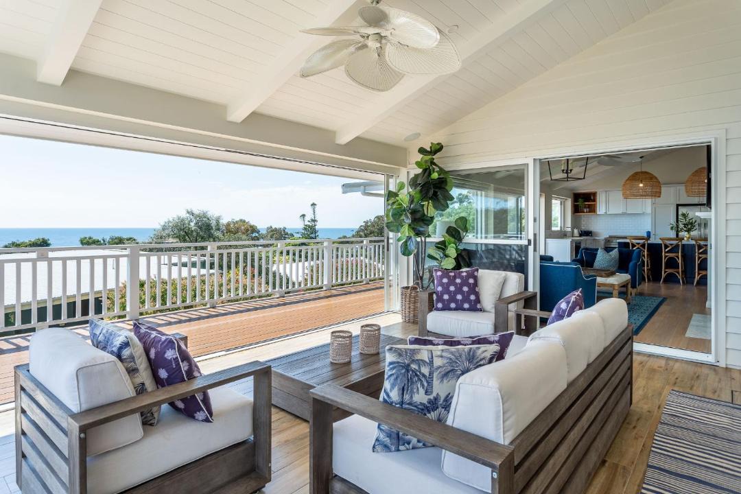 Photo of Patio Balcony in Eagle Bay
