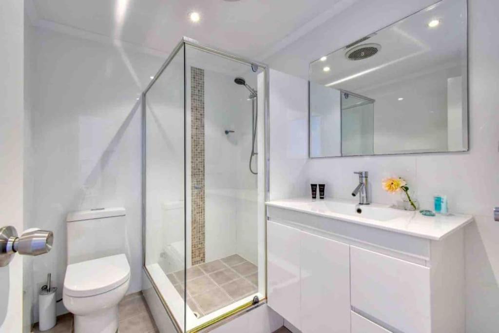 Photo of Bathroom in Cottesloe