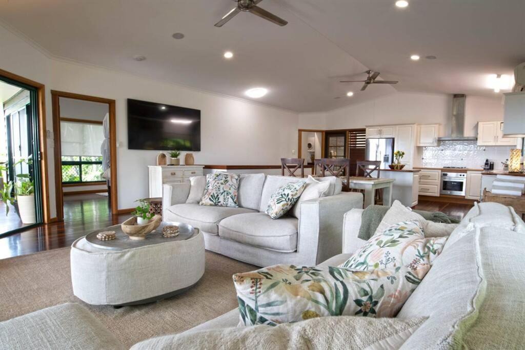 Photo of Livingroom in Bingil Bay