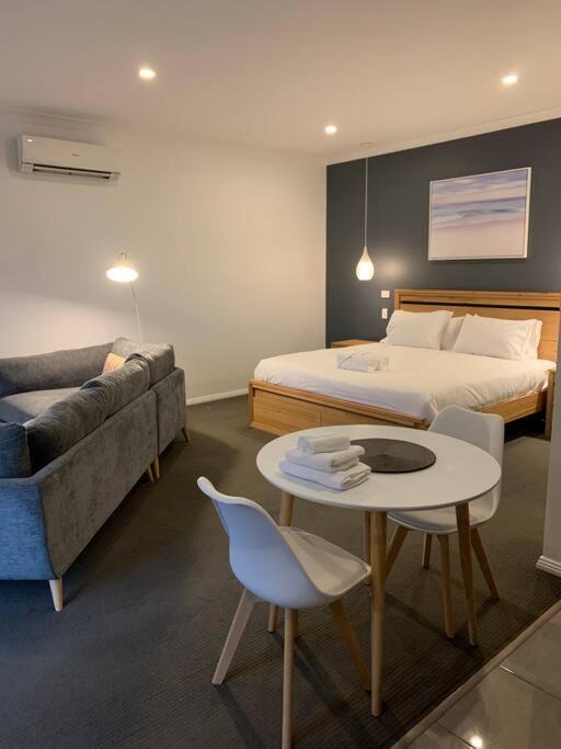 Photo of Livingroom in White Beach