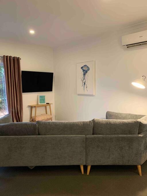 Photo of Livingroom in White Beach