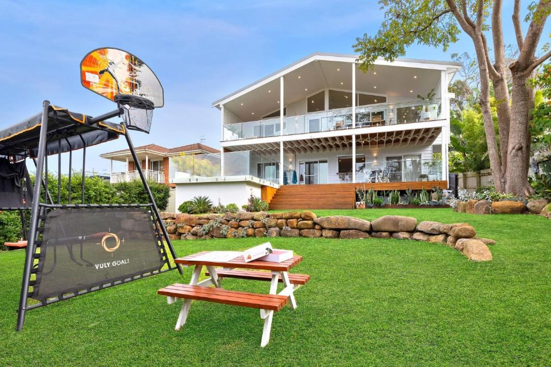 Photo of Buildings in Mollymook Beach