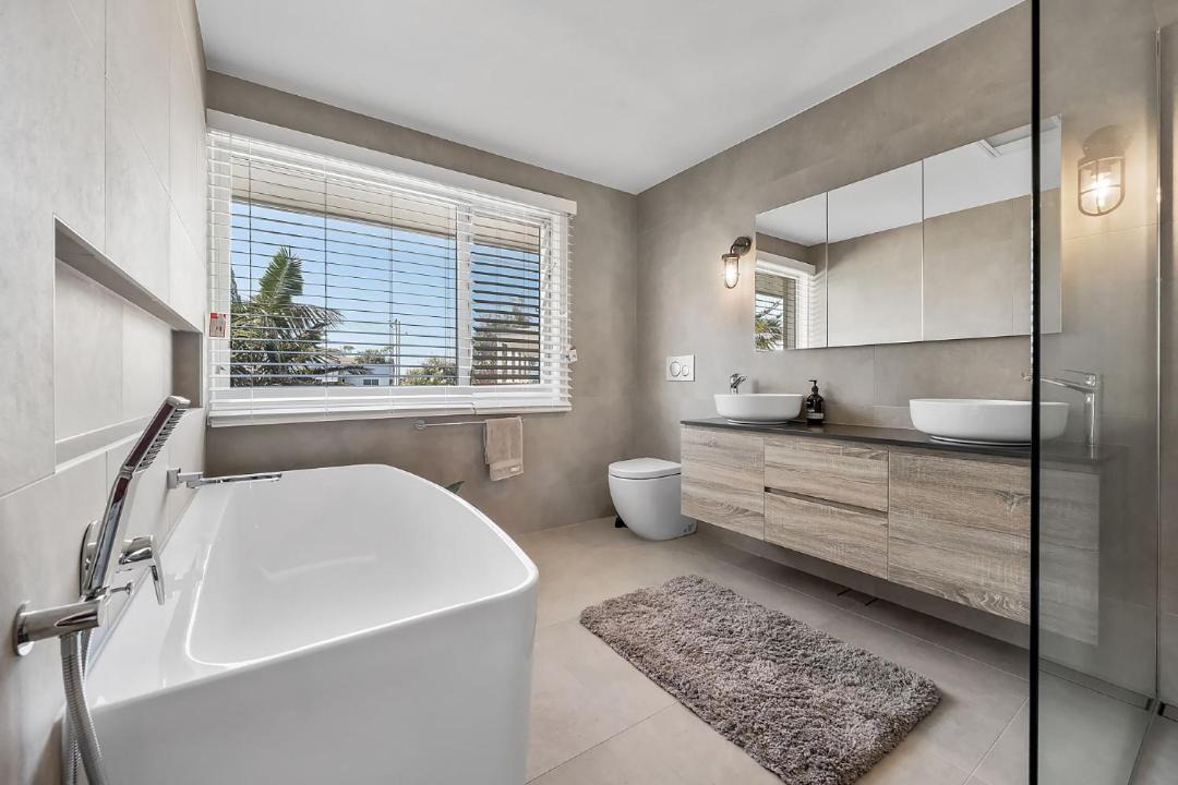 Photo of Bathroom in Mollymook Beach