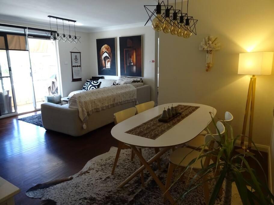 Photo of Livingroom in Brighton-le-Sands
